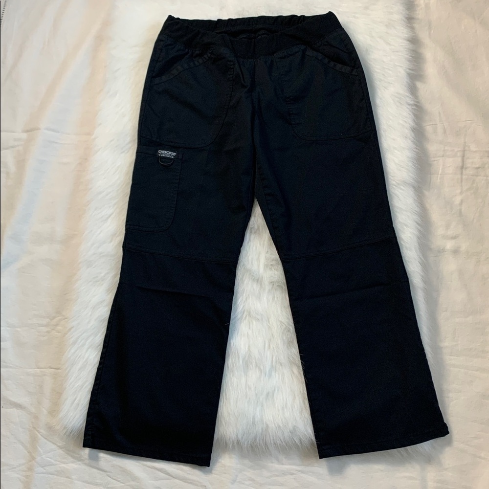 Stylish Black Scrub Cargo Pants for Women